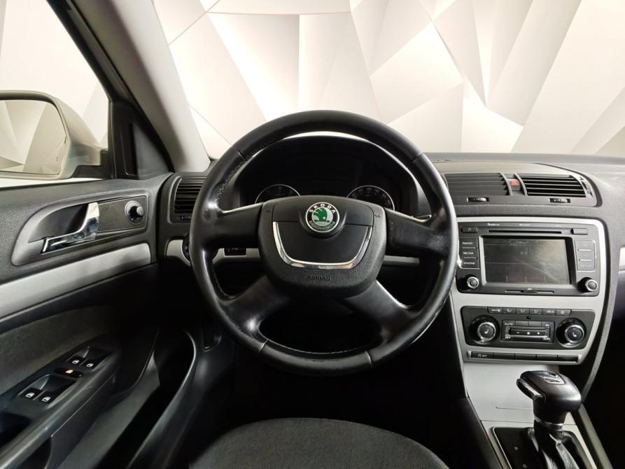 Skoda Octavia II (A5) Рестайлинг Москва  - изображение 20