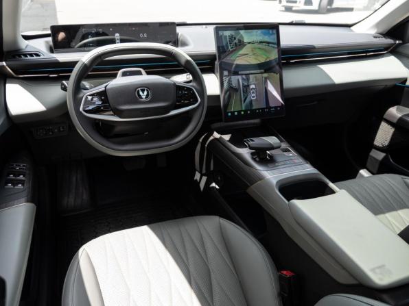 Changan Lamore с пробегом 2023 года, цена 2 320 000 рублей, 33302 км, седан, Автокод Объявления