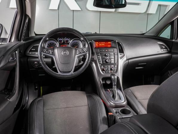 Opel Astra J с пробегом 2011 года, цена 769 000 рублей, 178876 км, хэтчбек, Автокод Объявления