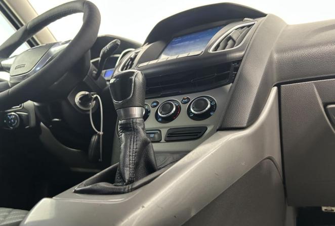 Ford Focus III с пробегом 2013 года, цена 670 000 рублей, 227239 км, универсал, Автокод Объявления