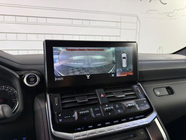Toyota Land Cruiser 300 Series с пробегом 2024 года, цена 13 900 000 рублей, 6000 км, внедорожник, Автокод Объявления