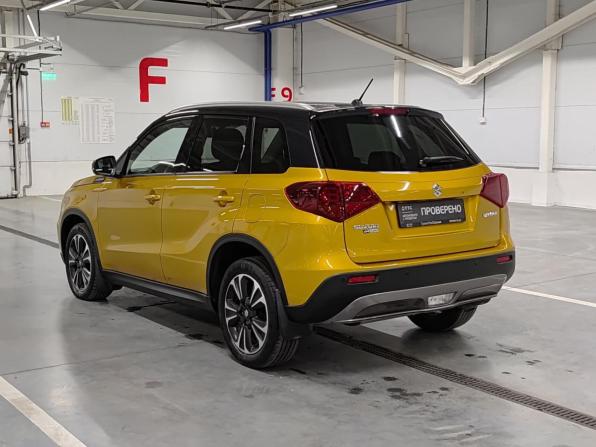 Suzuki Vitara II Рестайлинг с пробегом 2019 года, цена 1 950 000 рублей, 110002 км, внедорожник, Автокод Объявления