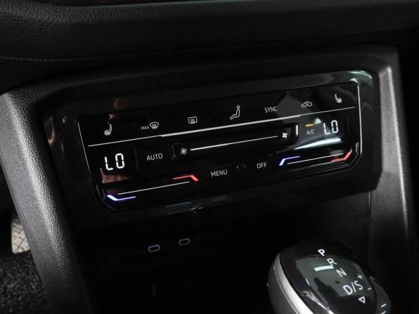 Volkswagen Tiguan II Рестайлинг с пробегом 2022 года, цена 3 766 000 рублей, 37156 км, внедорожник, Автокод Объявления