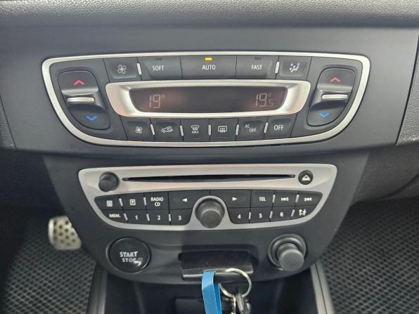 Renault Megane III с пробегом 2011 года, цена 719 000 рублей, 365819 км, универсал, Автокод Объявления