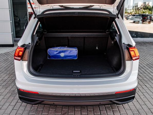 Volkswagen Tiguan II Рестайлинг с пробегом 2021 года, цена 3 450 000 рублей, 50780 км, внедорожник, Автокод Объявления