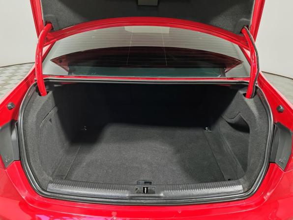 Audi A4 IV (B8) Рестайлинг с пробегом 2014 года, цена 1 349 000 рублей, 127901 км, седан, Автокод Объявления
