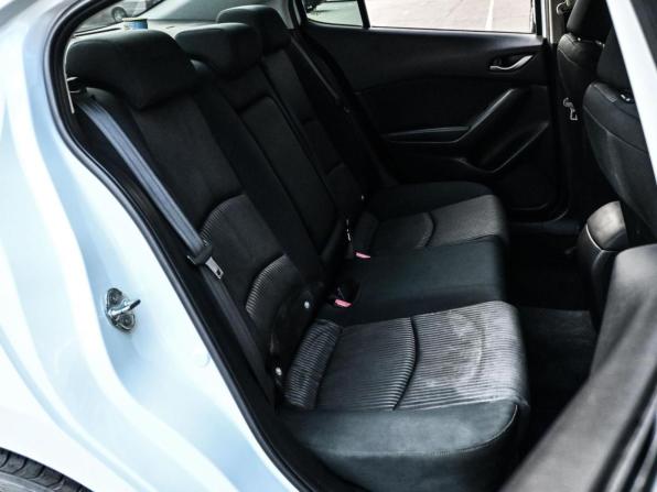Mazda 3 III (BM) с пробегом 2014 года, цена 1 499 000 рублей, 74268 км, седан, Автокод Объявления