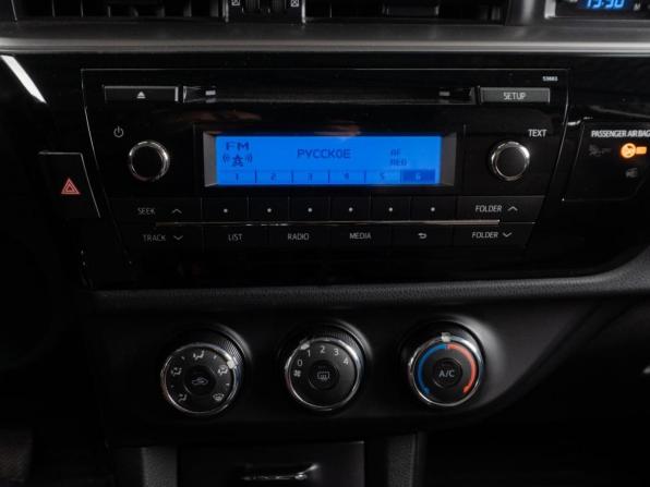 Toyota Corolla XI (E160 E170 E180) с пробегом 2013 года, цена 1 670 000 рублей, 52430 км, седан, Автокод Объявления