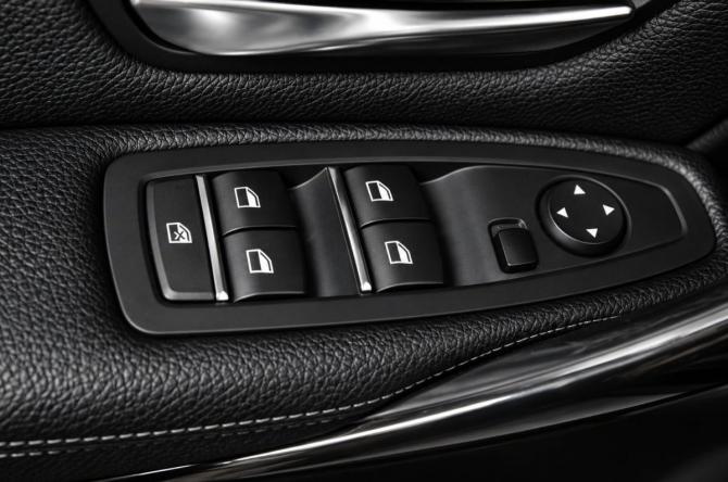 BMW 3 серии VI (F3x) Рестайлинг с пробегом 2018 года, цена 3 049 000 рублей, 84000 км, универсал, Автокод Объявления
