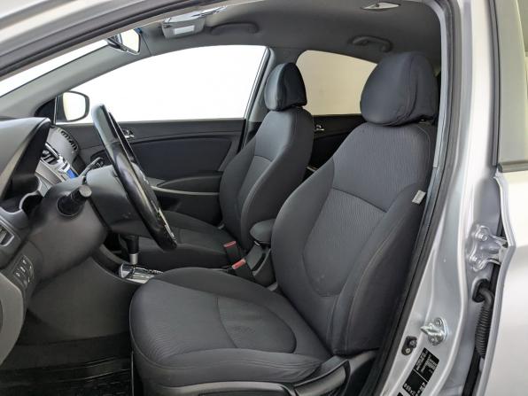 Hyundai Solaris I с пробегом 2013 года, цена 950 000 рублей, 137449 км, седан, Автокод Объявления