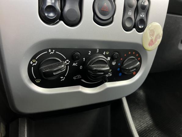 Renault Logan I Рестайлинг с пробегом 2013 года, цена 439 000 рублей, 251803 км, седан, Автокод Объявления