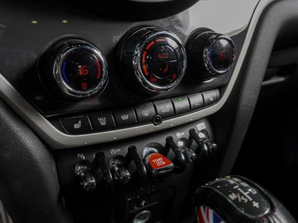 Mini Countryman II с пробегом 2018 года, цена 2 999 000 рублей, 98040 км, внедорожник, Автокод Объявления