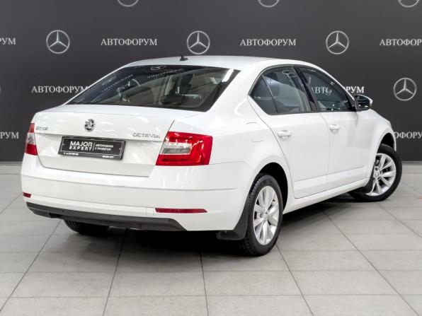 Skoda Octavia III (A7) Рестайлинг с пробегом 2019 года, цена 1 330 000 рублей, 168338 км, лифтбек, Автокод Объявления