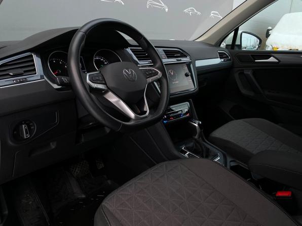 Volkswagen Tiguan II Рестайлинг с пробегом 2021 года, цена 3 152 200 рублей, 81708 км, внедорожник, Автокод Объявления