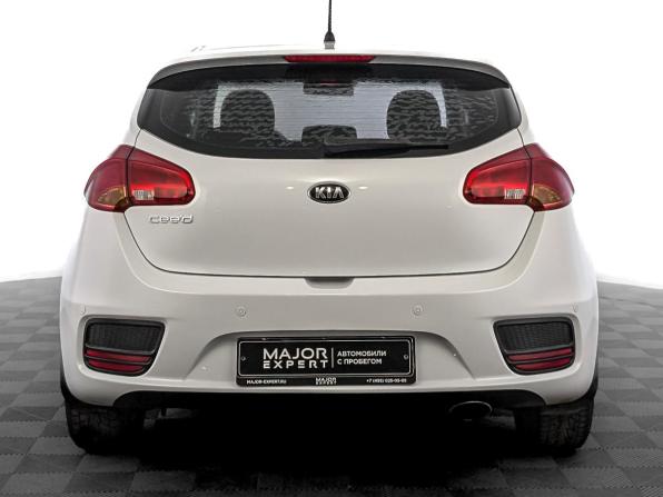 Kia Ceed II Рестайлинг с пробегом 2016 года, цена 1 090 000 рублей, 195564 км, хэтчбек, Автокод Объявления
