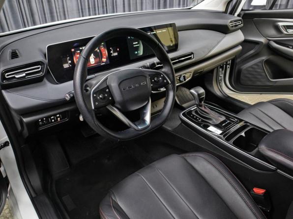BAIC U5 Plus с пробегом 2023 года, цена 1 249 000 рублей, 28654 км, седан, Автокод Объявления