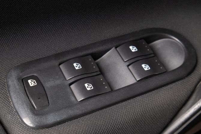 Renault Megane II Рестайлинг с пробегом 2009 года, цена 499 000 рублей, 218000 км, универсал, Автокод Объявления