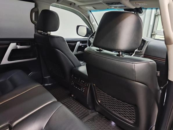 Toyota Land Cruiser 200 Series Рестайлинг 2 с пробегом 2017 года, цена 6 790 000 рублей, 131937 км, внедорожник, Автокод Объявления