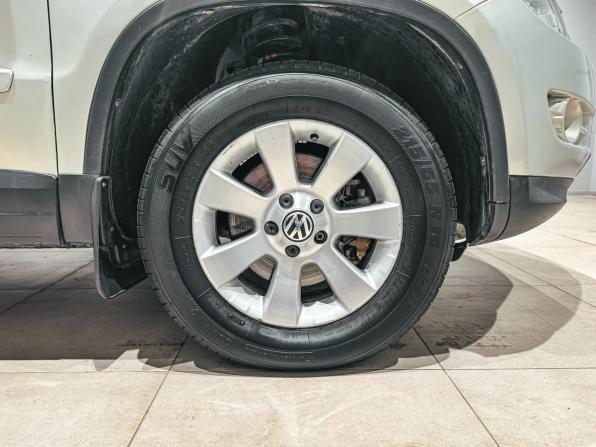 Volkswagen Tiguan I с пробегом 2010 года, цена 1 075 264 рубля, 196775 км, внедорожник, Автокод Объявления