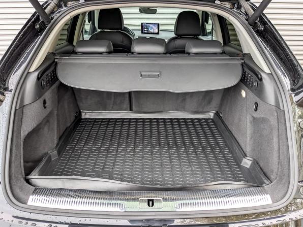 Audi Q3 I (8U) Рестайлинг с пробегом 2017 года, цена 2 490 000 рублей, 76827 км, внедорожник, Автокод Объявления
