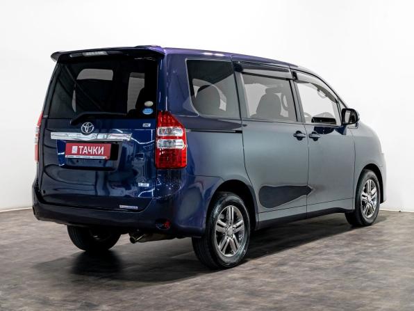 Toyota Noah II (R70) с пробегом 2011 года, цена 1 620 000 рублей, 186700 км, минивэн, Автокод Объявления