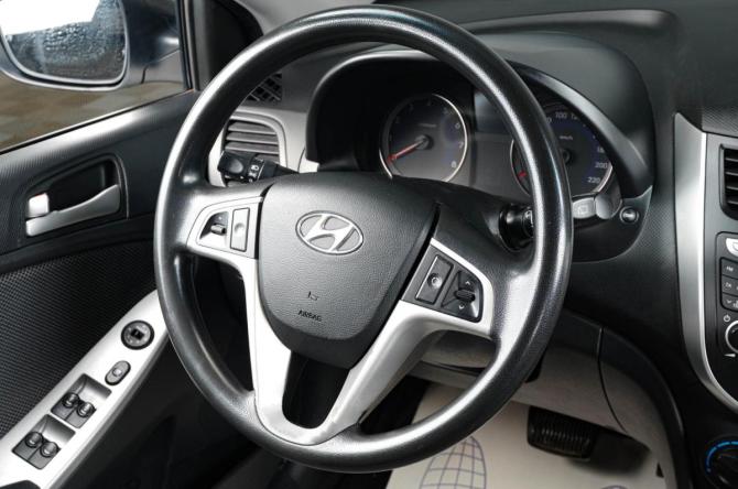 Hyundai Solaris I с пробегом 2013 года, цена 949 000 рублей, 127000 км, хэтчбек, Автокод Объявления