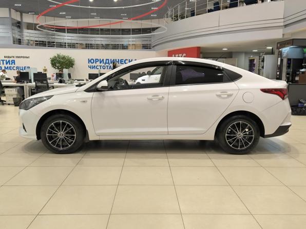 Hyundai Solaris II Рестайлинг с пробегом 2021 года, цена 1 330 000 рублей, 73717 км, седан, Автокод Объявления