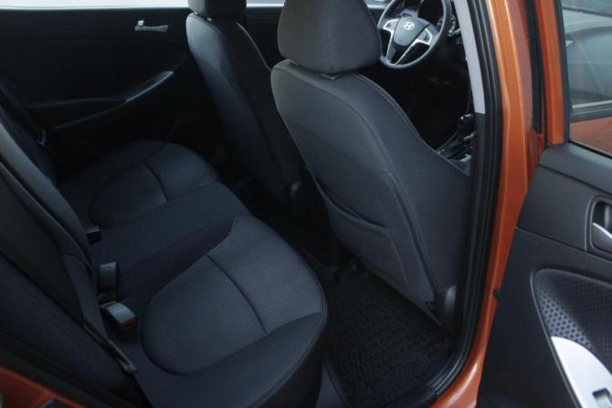 Hyundai Solaris I Рестайлинг с пробегом 2015 года, цена 1 245 000 рублей, 70282 км, хэтчбек, Автокод Объявления