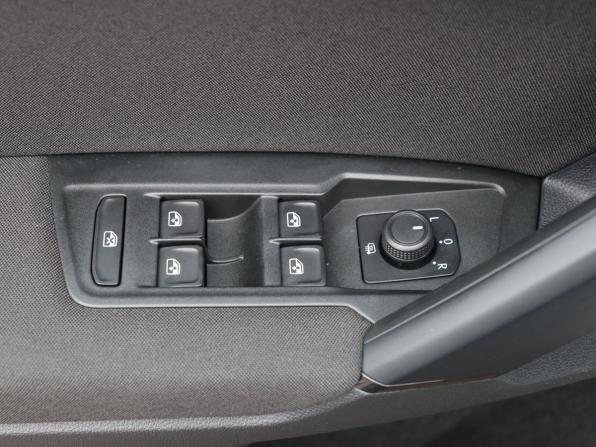 Volkswagen Tiguan II Рестайлинг с пробегом 2021 года, цена 2 550 000 рублей, 72000 км, внедорожник, Автокод Объявления