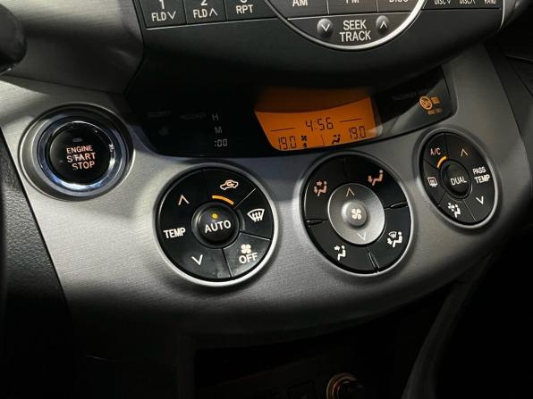 Toyota RAV4 III (XA30) с пробегом 2006 года, цена 1 045 000 рублей, 204900 км, внедорожник, Автокод Объявления