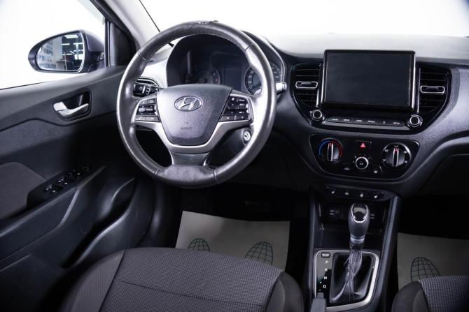 Hyundai Solaris II Рестайлинг с пробегом 2021 года, цена 1 589 000 рублей, 107000 км, седан, Автокод Объявления