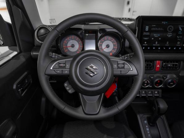 Suzuki Jimny IV с пробегом 2025 года, цена 4 050 000 рублей, 50 км, внедорожник, Автокод Объявления