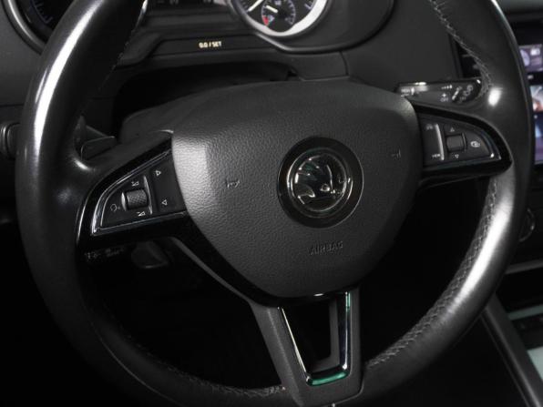Skoda Octavia III (A7) Рестайлинг с пробегом 2019 года, цена 2 689 000 рублей, 189246 км, универсал, Автокод Объявления