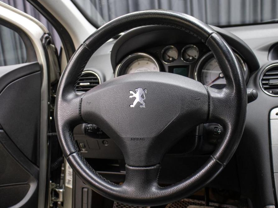 Peugeot 308 I Москва  - изображение 15