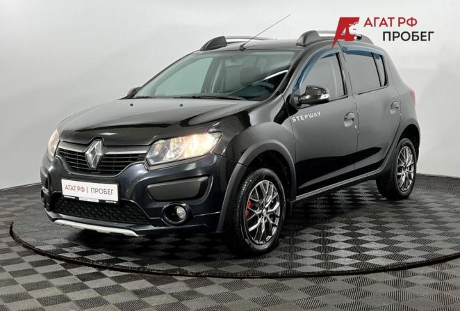 Renault Sandero II с пробегом 2015 года, цена 725 000 рублей, 211237 км, хэтчбек, Автокод Объявления