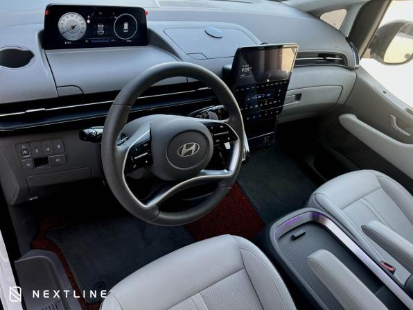 Hyundai Staria I с пробегом 2025 года, цена 8 990 000 рублей, 14900 км, минивэн, Автокод Объявления