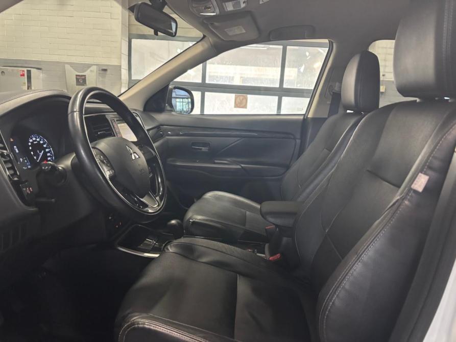 Mitsubishi Outlander III Рестайлинг 2 Санкт-Петербург  - изображение 13