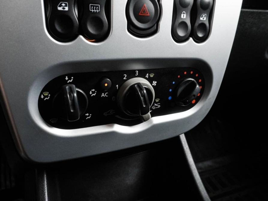 Renault Logan I Рестайлинг Воронеж  - изображение 15