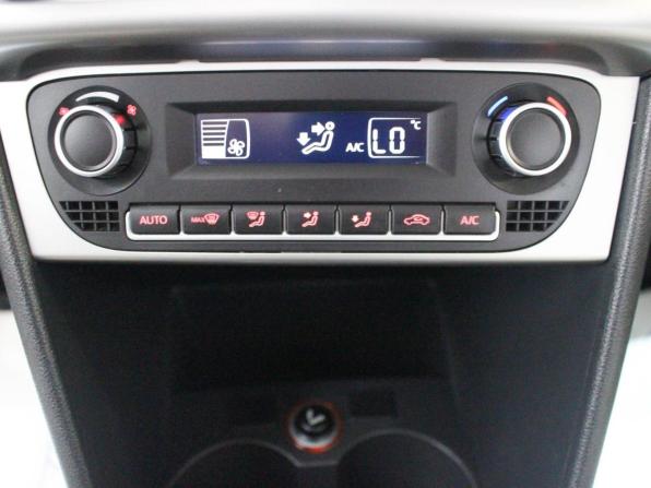 Volkswagen Polo V Рестайлинг с пробегом 2016 года, цена 798 000 рублей, 242170 км, седан, Автокод Объявления
