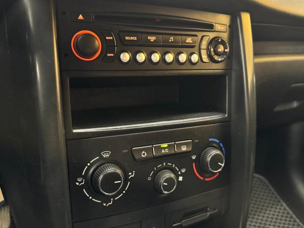 Peugeot 207 I с пробегом 2009 года, цена 349 000 рублей, 169607 км, хэтчбек, Автокод Объявления