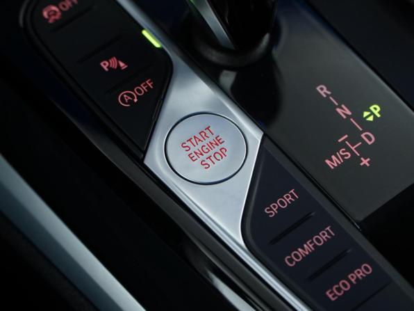 BMW 3 серии VII (G2x) с пробегом 2019 года, цена 2 848 777 рублей, 173759 км, седан, Автокод Объявления