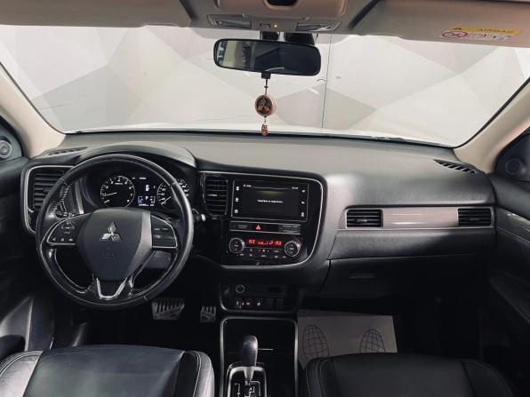 Mitsubishi Outlander III Рестайлинг 3 с пробегом 2019 года, цена 2 150 000 рублей, 225424 км, внедорожник, Автокод Объявления