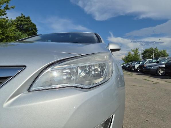 Opel Astra J с пробегом 2010 года, цена 590 000 рублей, 150194 км, хэтчбек, Автокод Объявления