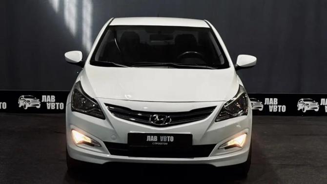 Hyundai Solaris I Рестайлинг с пробегом 2015 года, цена 903 000 рублей, 128000 км, седан, Автокод Объявления