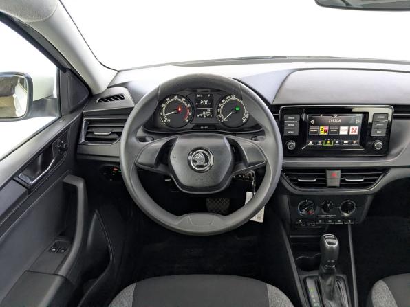 Skoda Rapid II с пробегом 2021 года, цена 1 050 000 рублей, 267080 км, лифтбек, Автокод Объявления