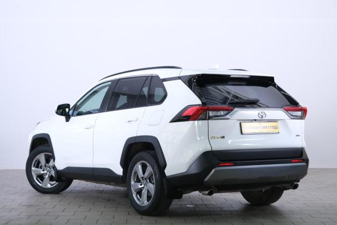 Toyota RAV4 V (XA50) с пробегом 2021 года, цена 3 799 000 рублей, 92200 км, внедорожник, Автокод Объявления