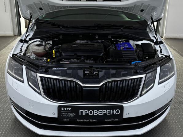 Skoda Octavia III (A7) Рестайлинг с пробегом 2017 года, цена 1 999 000 рублей, 101533 км, лифтбек, Автокод Объявления