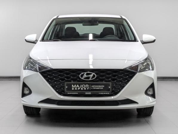 Hyundai Solaris II Рестайлинг с пробегом 2022 года, цена 1 680 000 рублей, 72478 км, седан, Автокод Объявления