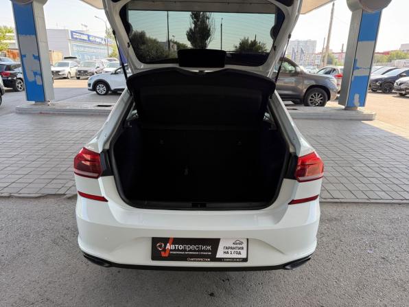 Volkswagen Polo V Рестайлинг с пробегом 2020 года, цена 995 000 рублей, 81500 км, седан, Автокод Объявления