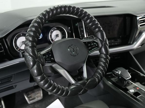 Volkswagen Touareg III с пробегом 2022 года, цена 8 840 000 рублей, 28700 км, внедорожник, Автокод Объявления